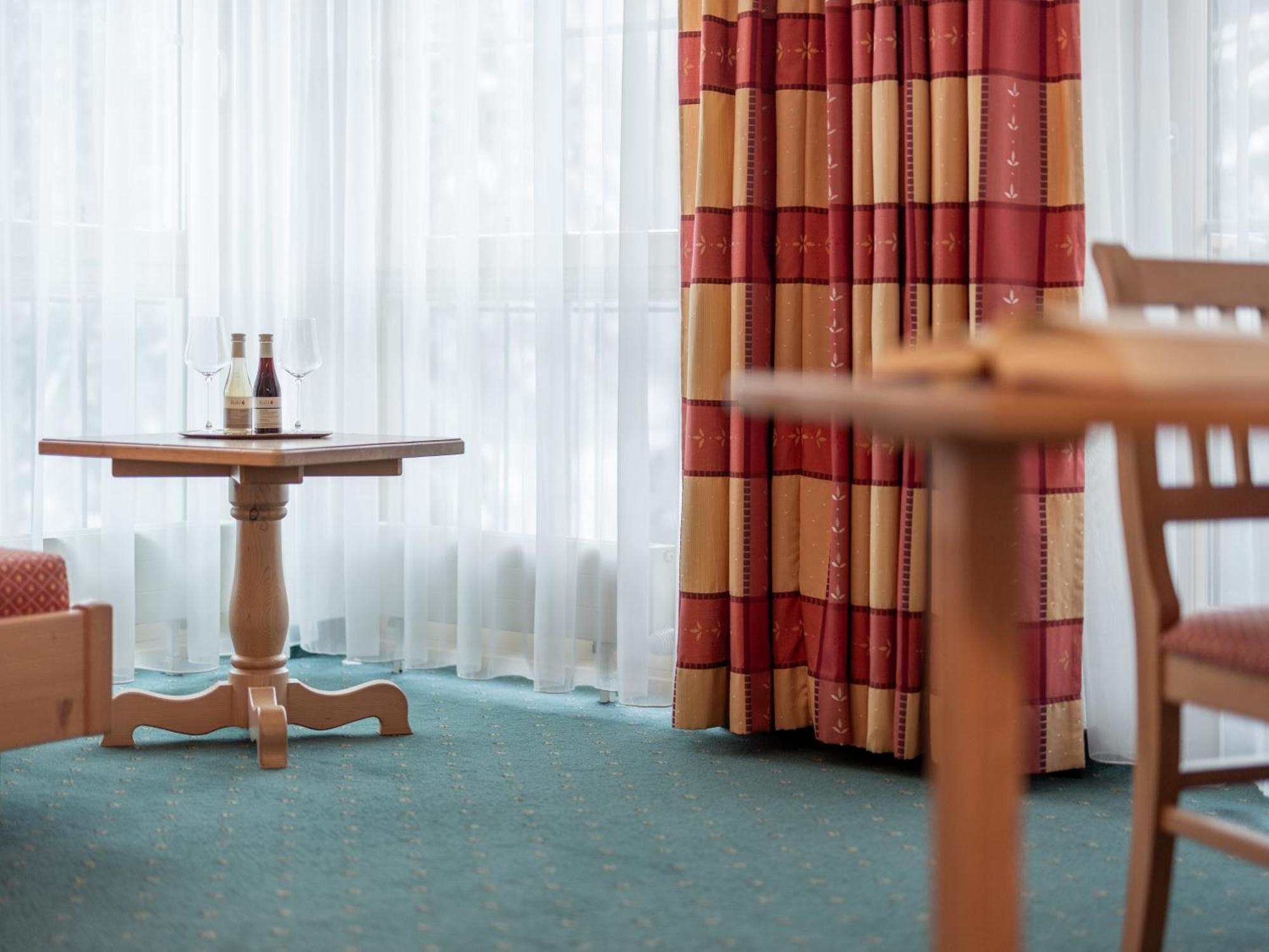 Hotel Garni Europa Санкт-Антон-ам-Арльберг Экстерьер фото